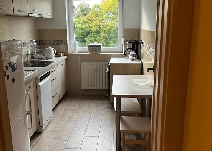 Dom Tobie Bliski W Parku Warta Prywatna Kuchnia Lazienka Parking Homestay