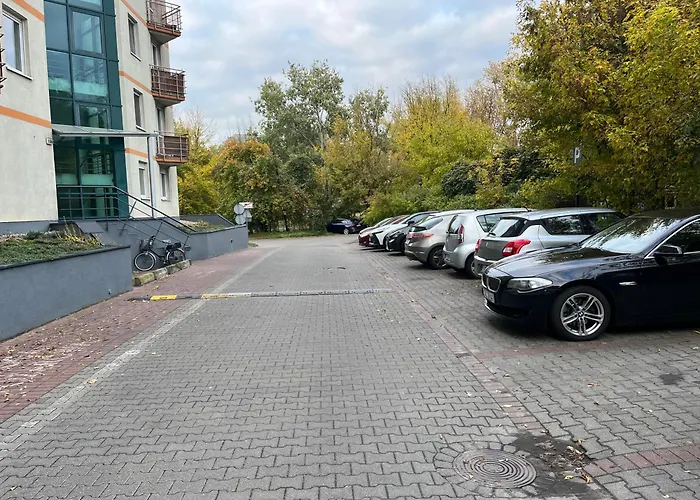 Homestay Dom Tobie Bliski W Parku Warta Prywatna Kuchnia Lazienka Parking Poznan